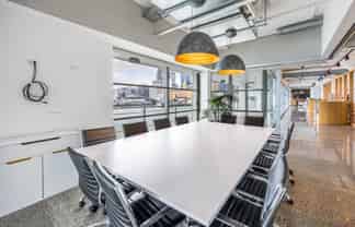 PREMIUM WATERFRONT OFFICE WITH BALCONY
