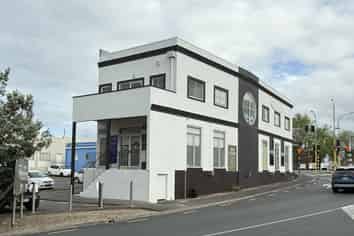 Affordable Office / Showroom in Milford