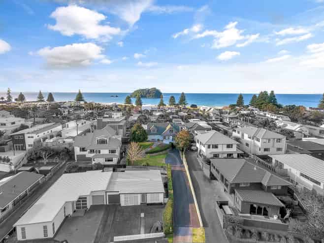 11 Oceanview Road, Mount Maunganui