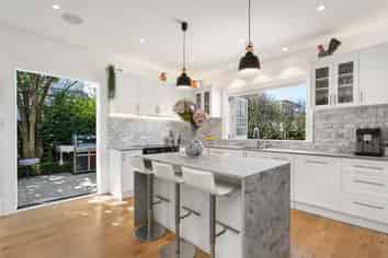 48 Knowles Street, Merivale