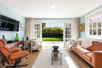 48 Knowles Street, Merivale