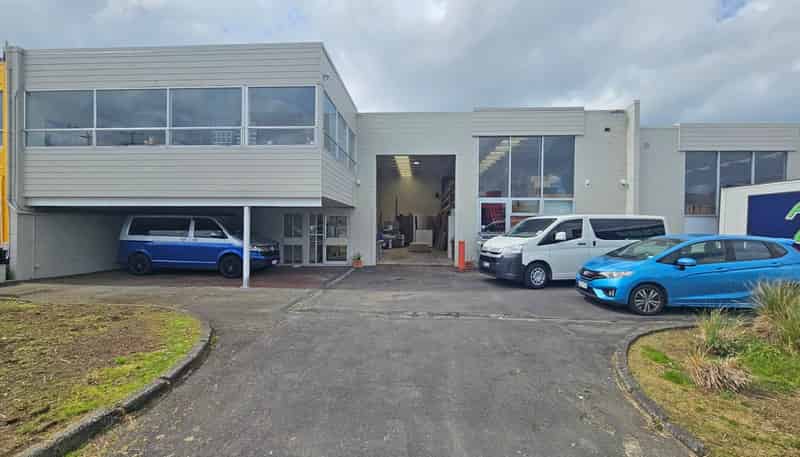 Unit 2/4 Goldfield, Wairau Valley