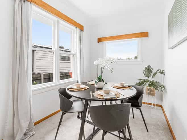 57 Hargest Crescent, Saint Kilda