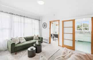 57 Hargest Crescent, Saint Kilda