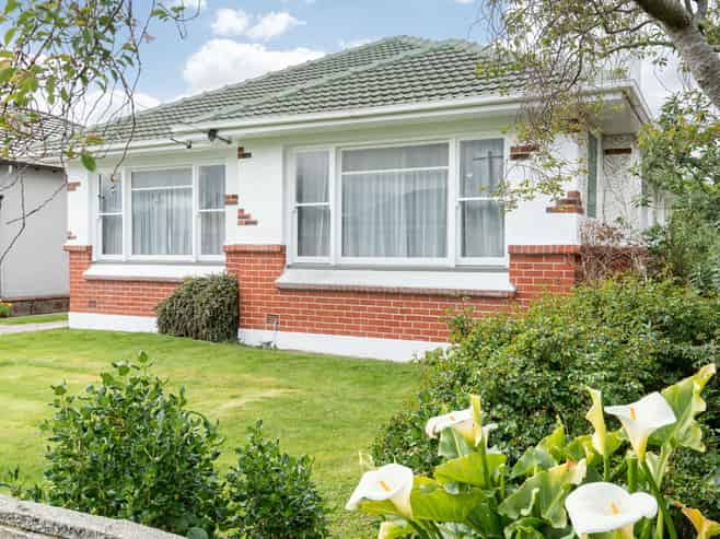 57 Hargest Crescent, Saint Kilda