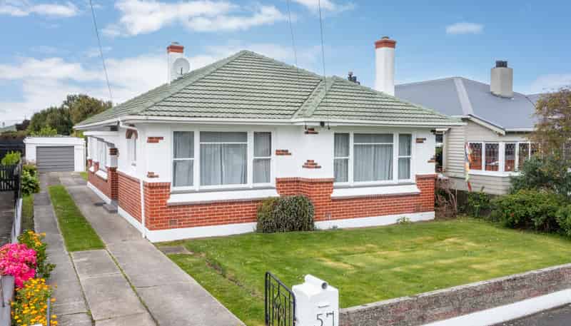 57 Hargest Crescent, Saint Kilda