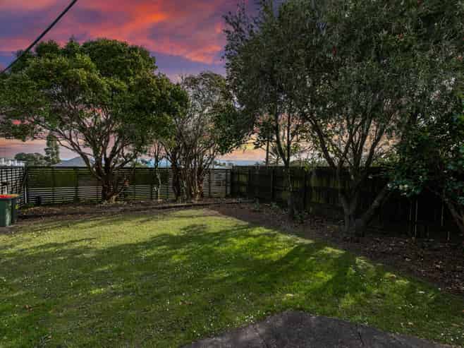 69 Taikata Road, Te Atatu Peninsula
