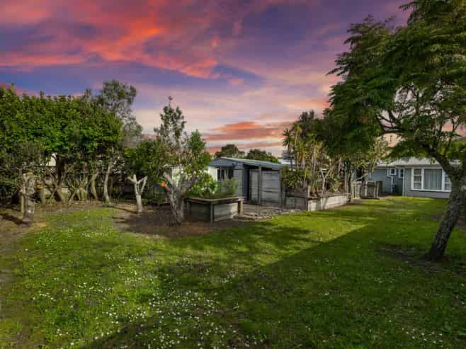 69 Taikata Road, Te Atatu Peninsula