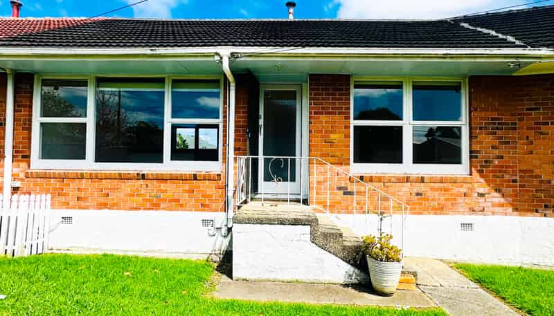 3/12 Wright Road, Point Chevalier