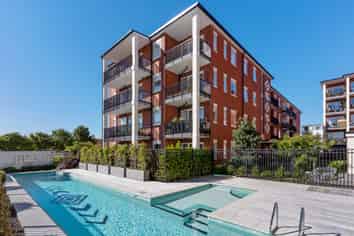 306/1B Soljak Place, Mount Albert