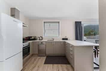 53 Wairau Road, Picton