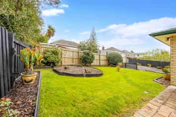 1A Roberts Road, Te Atatu South