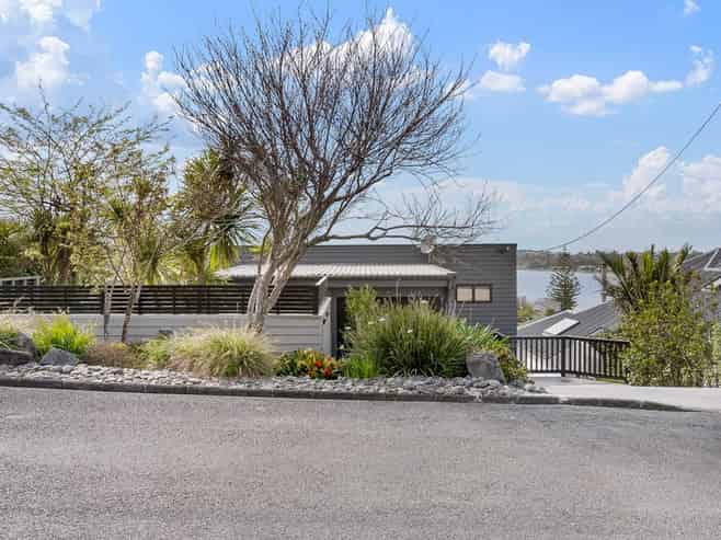 53 Ardern Avenue, Stanmore Bay
