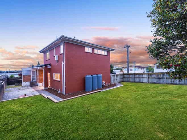 2/2 Tye Road, Hillcrest