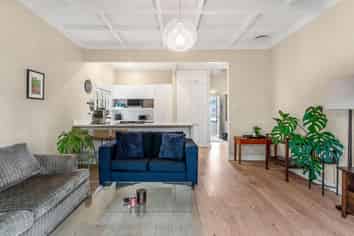 8 Oregon Avenue, Avondale