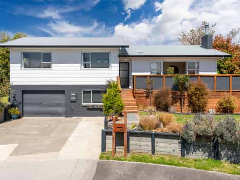 14 Kempton Place, Richmond Heights