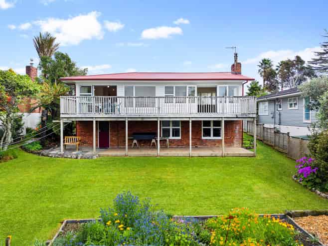 32 Holland Road, Hillcrest