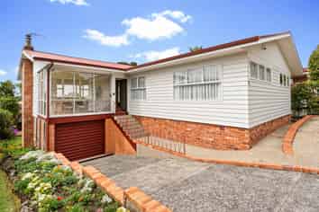 32 Holland Road, Hillcrest