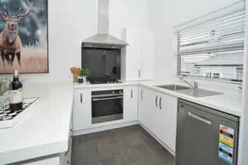 3/6 Dyer Street, Whitiora