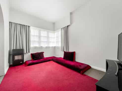 67 Tiverton Road, Avondale