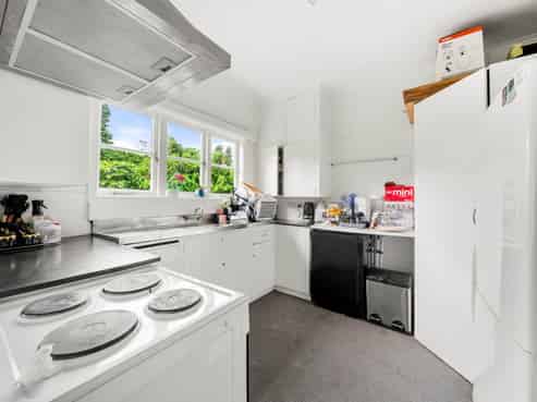 67 Tiverton Road, Avondale