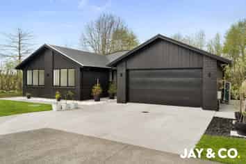6 Munro Oak Lane, Clevedon