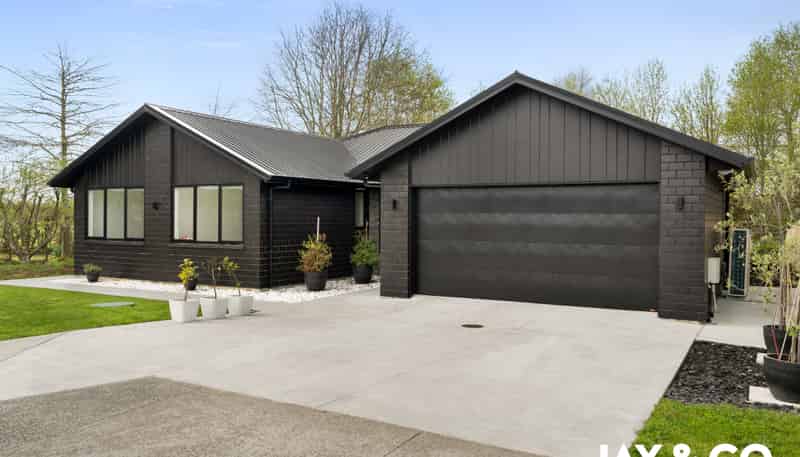 6 Munro Oak Lane, Clevedon