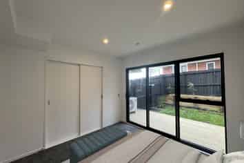 13/28 Lavelle Road, Henderson