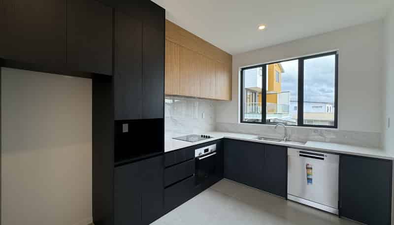 13/28 Lavelle Road, Henderson