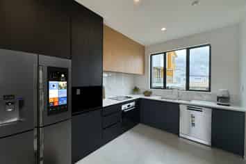 13/28 Lavelle Road, Henderson