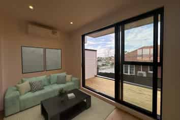 13/28 Lavelle Road, Henderson