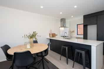2/6 Fend Street, Chartwell