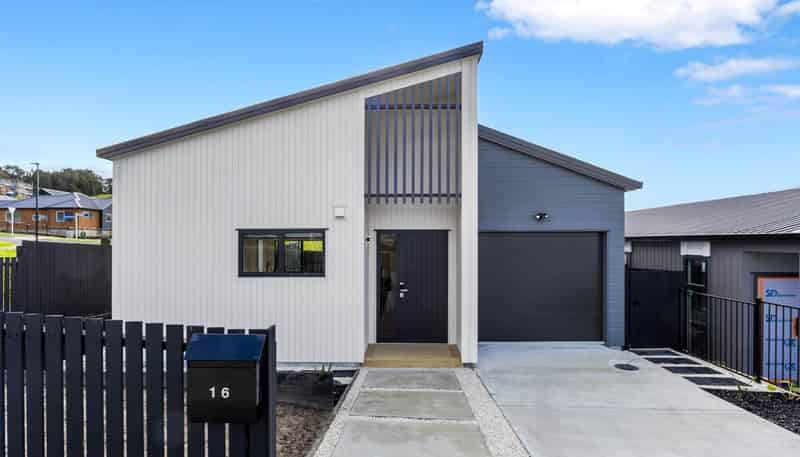 16 Rongoa Crescent, Warkworth