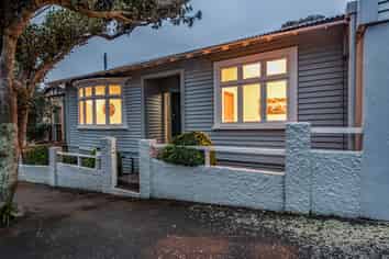 19 Chatham Street, Berhampore