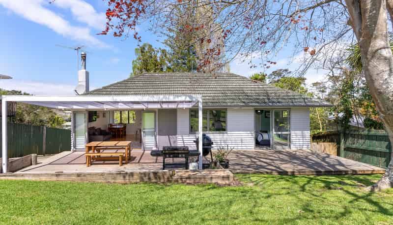 64 Taupo Street, Green Bay
