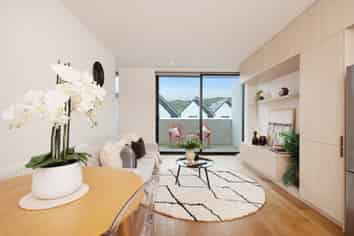 19 Erica Pabst Way, Island Bay