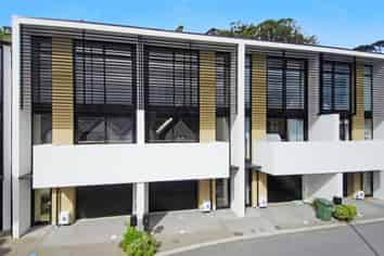 19 Erica Pabst Way, Island Bay