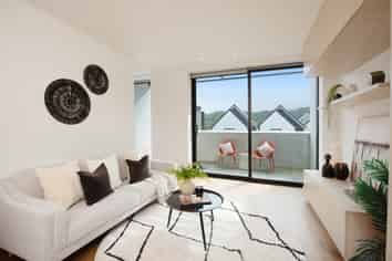 19 Erica Pabst Way, Island Bay