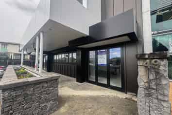 Modern Café Opportunity Near Ellerslie Station