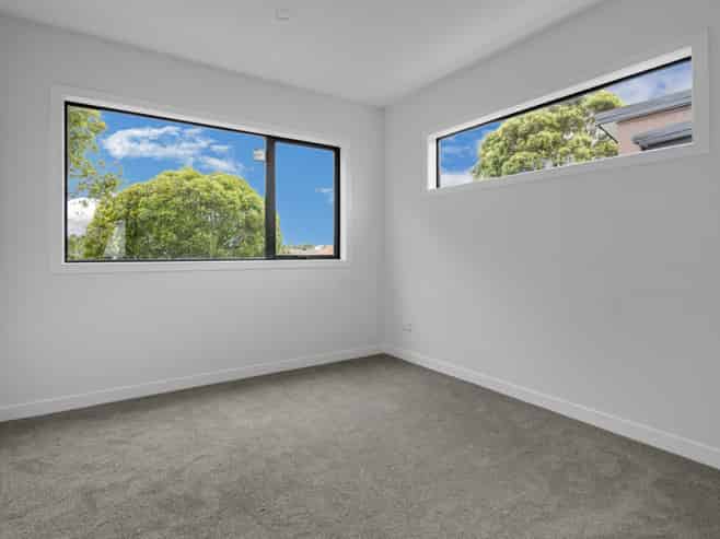 8/10 Orchard Street, Avondale