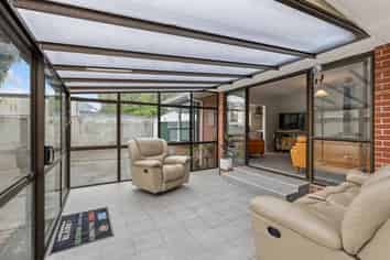 11 Logie Place, Bromley