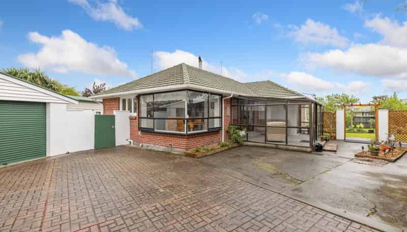 11 Logie Place, Bromley