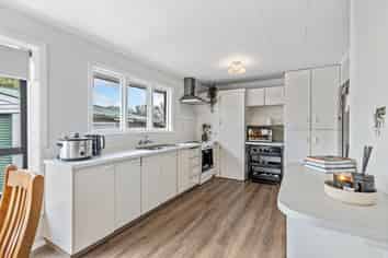 11 Logie Place, Bromley