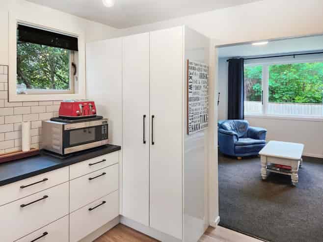 B/5 Coates Grove, Silverstream