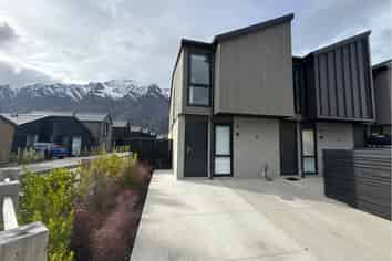 16 McGibbon Lane, Jacks Point