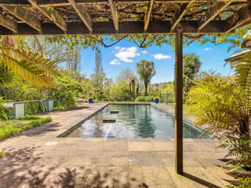 354  Joyce Road, Pyes Pa