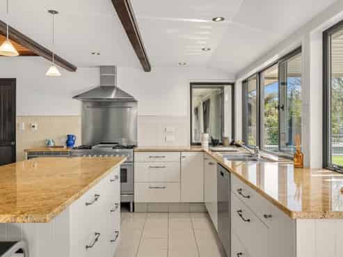 354  Joyce Road, Pyes Pa