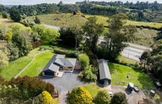 14 Saddle Hill Road, Fairfield