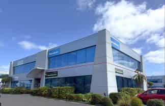 Ground Floor Office – Excellent Bush Road Location