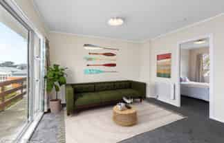 3/154 Onepu Road, Lyall Bay